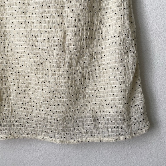 Revamped fitted dress with balloon sleeve - Picture 3 of 5